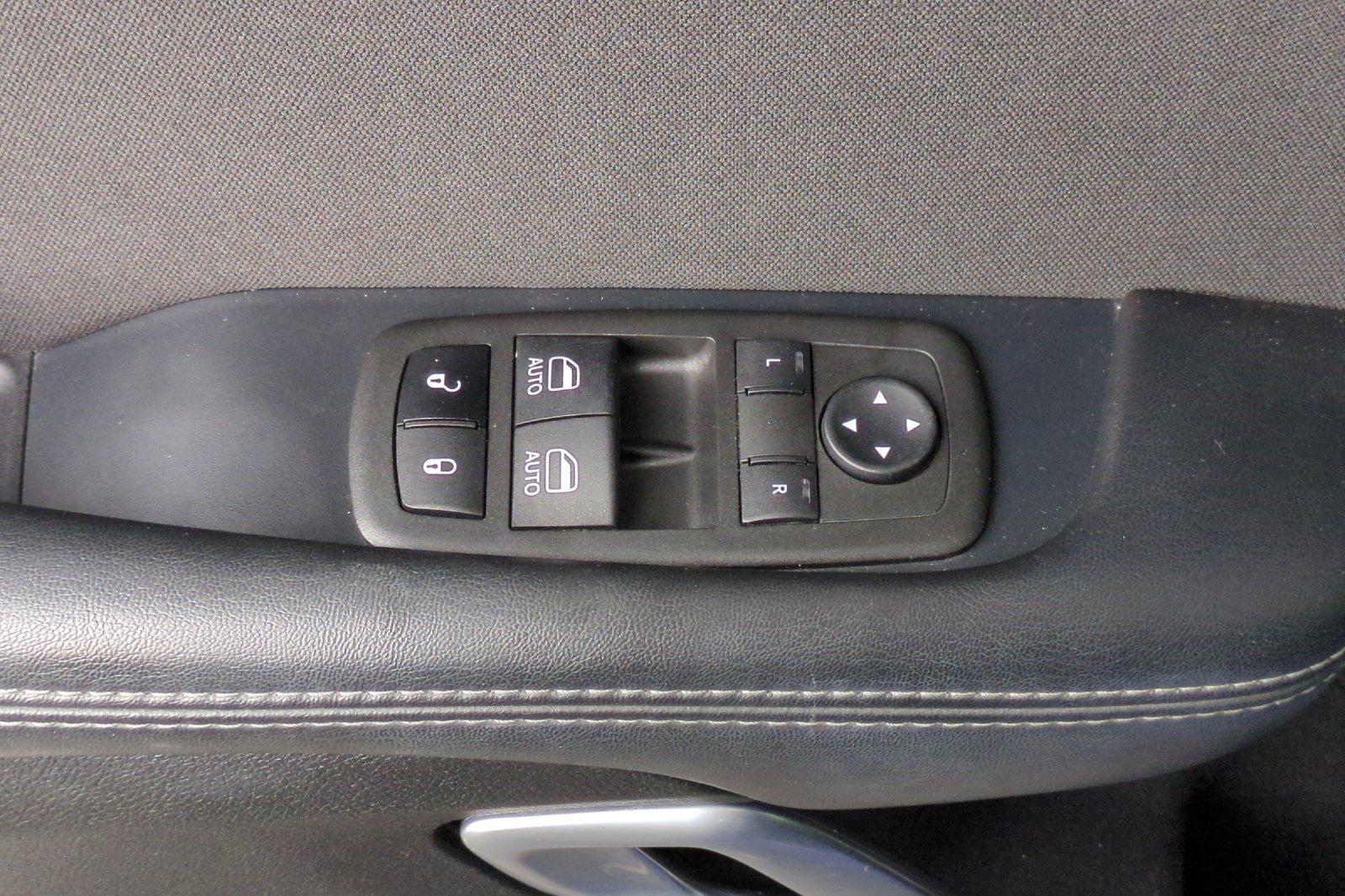 Used 2022 Dodge Challenger R/T Scat Pack RWD image 11