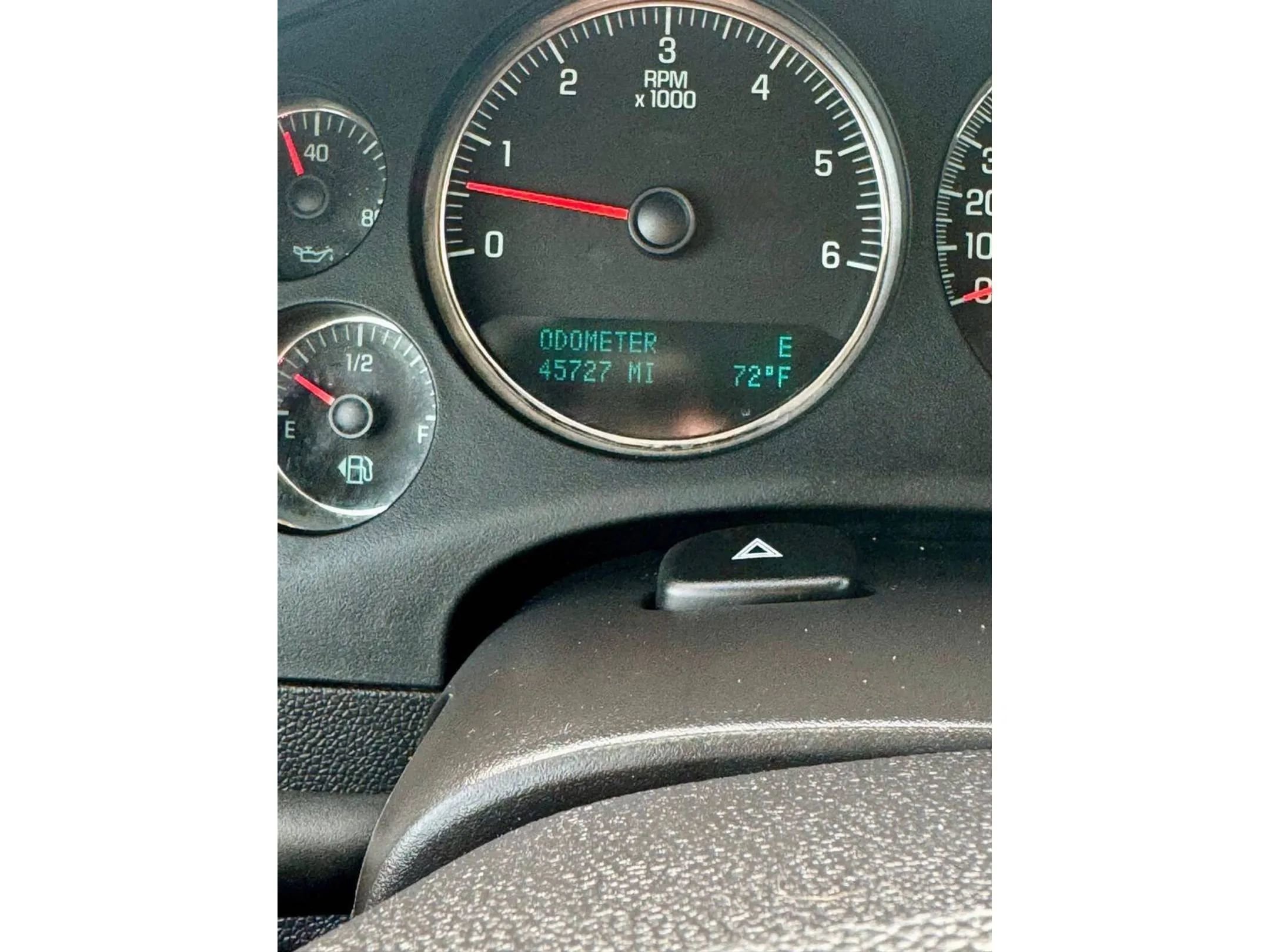 Used 2014 Chevrolet Tahoe 2WD image 12