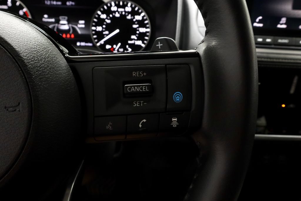 Used 2022 Nissan Rogue SL AWD/4WD image 28