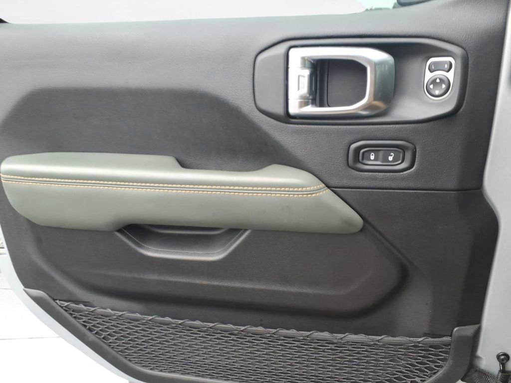 Used 2024 Jeep Wrangler High Altitude image 21