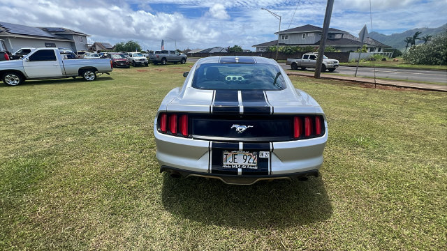 Used 2016 Ford Mustang Premium w/ Equipment Group 201A RWD image 4