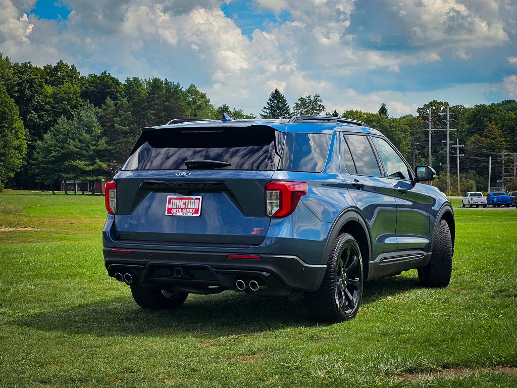 Used 2020 Ford Explorer ST w/ ST Street Pack AWD/4WD image 3