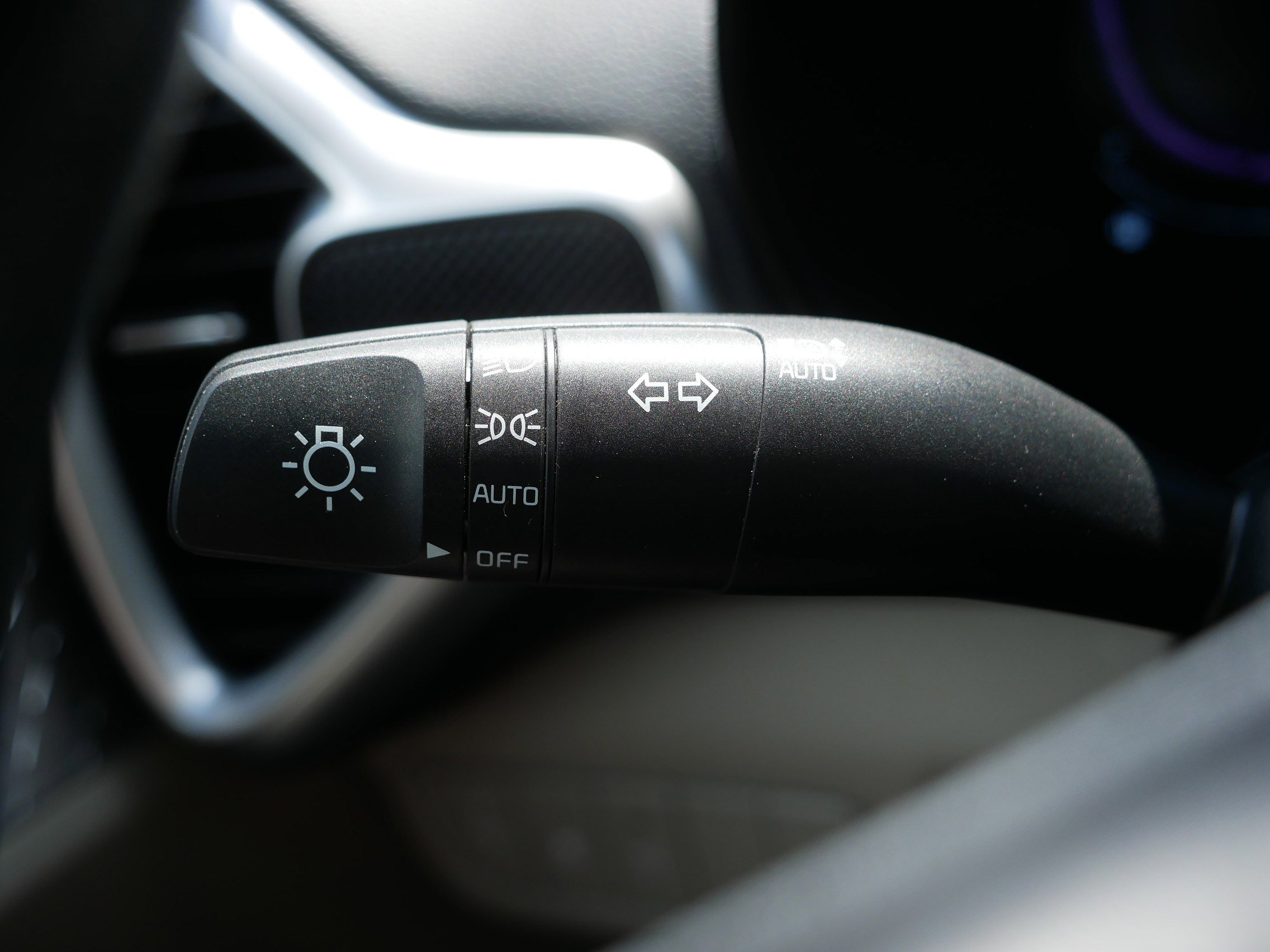 Certified 2025 Kia Soul LX FWD image 31