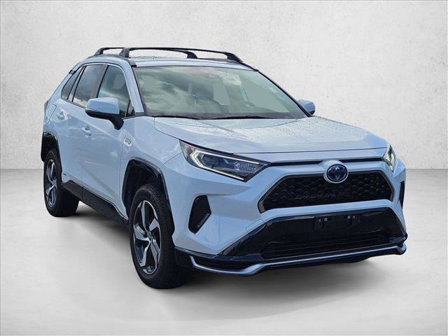Used 2021 Toyota RAV4 SE w/ Weather & Moonroof Package AWD/4WD image 3