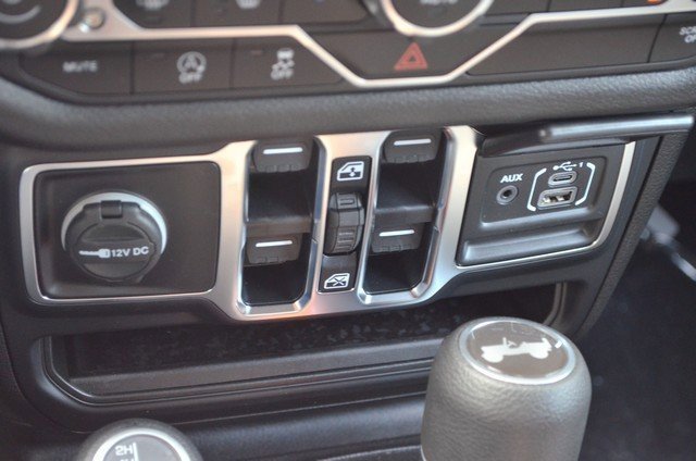 New 2025 Jeep Wrangler Sport S image 27