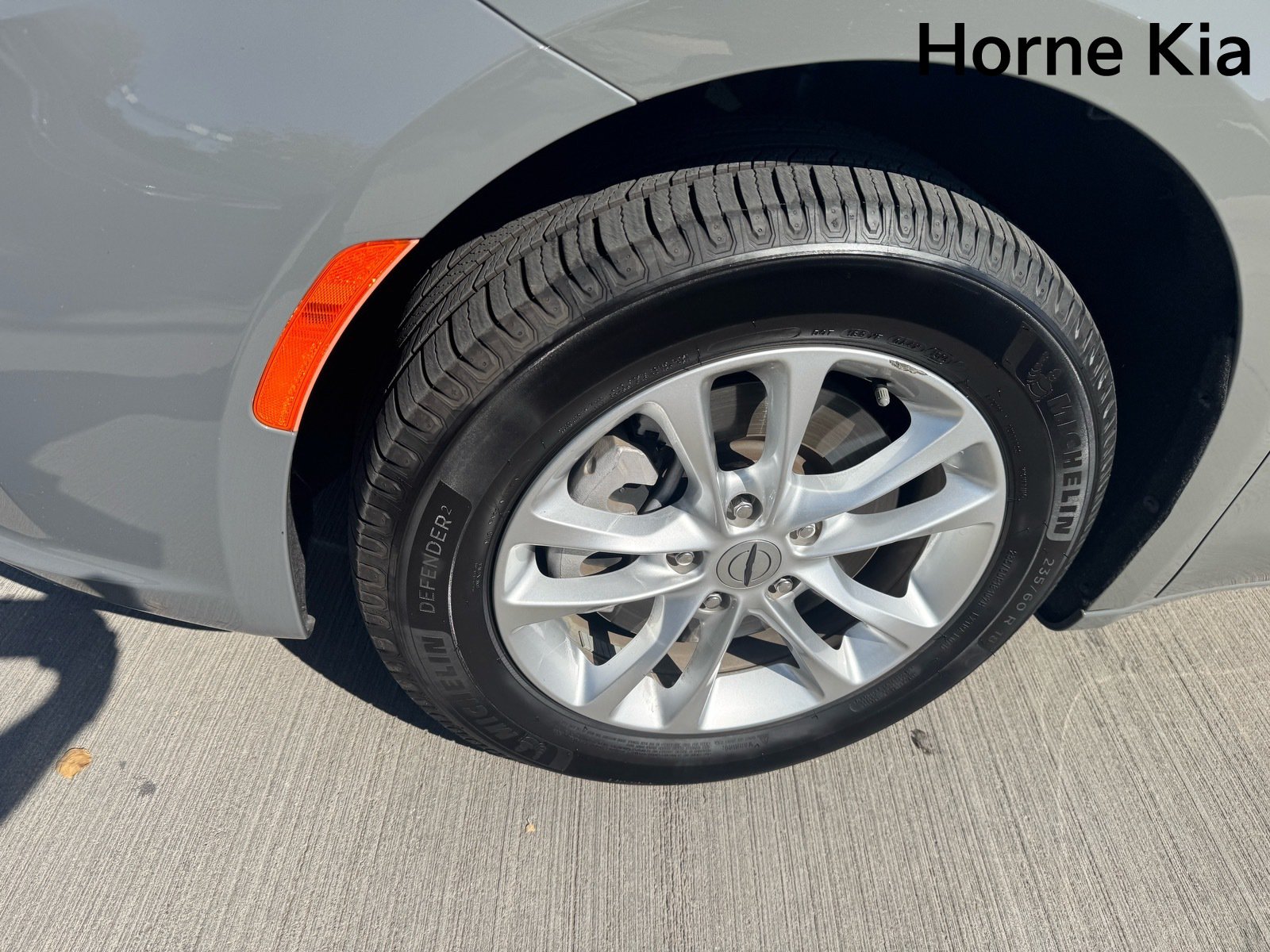 Used 2021 Chrysler Pacifica Touring w/ Cold Weather Group AWD/4WD image 8
