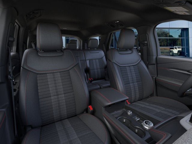 New 2026 Ford Explorer ST-Line w/ ST-Line Street Pack AWD/4WD image 10