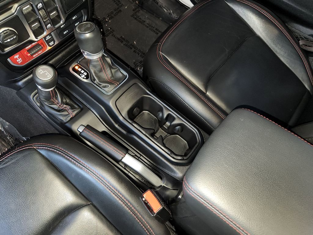 Used 2021 Jeep Wrangler Unlimited Rubicon w/ Xtreme Recon 35" Tire Package image 23