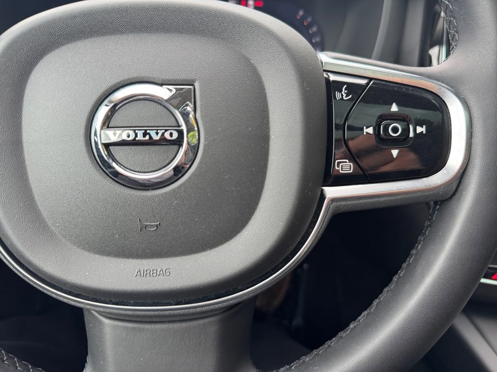 Used 2024 Volvo XC60 B5 Plus w/ Climate Package AWD/4WD image 30
