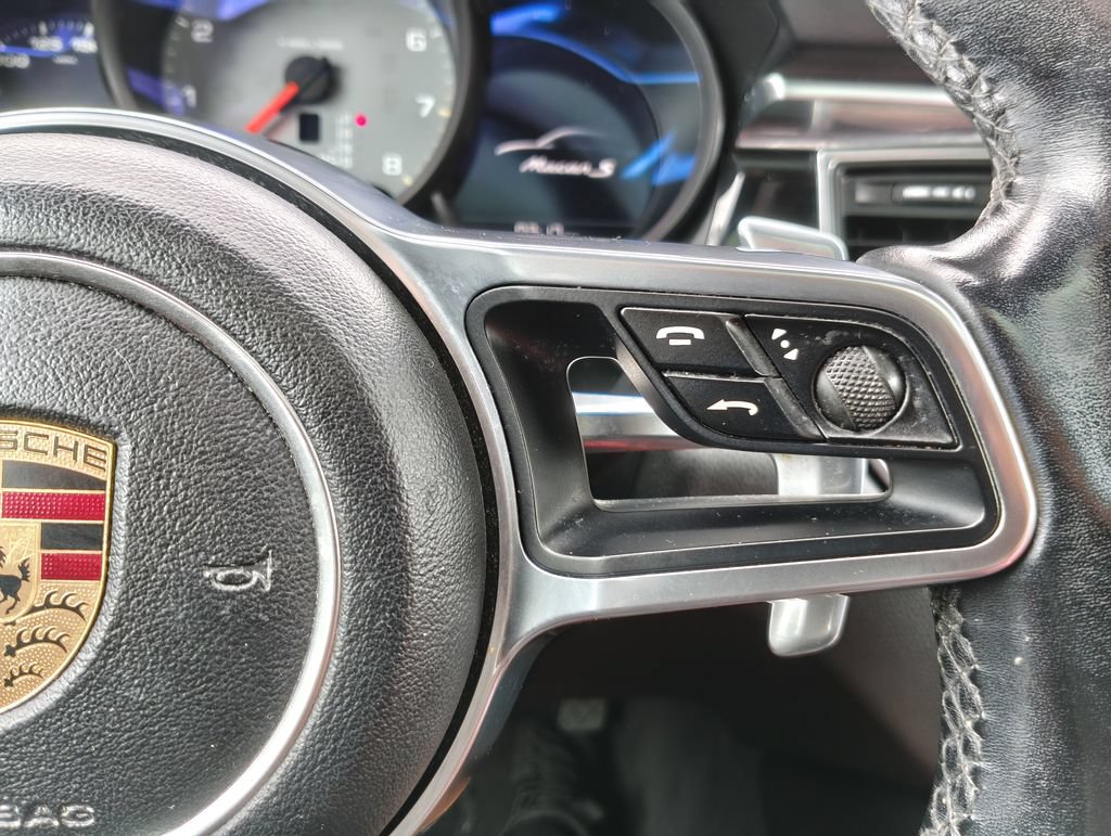 Used 2017 Porsche Macan S AWD/4WD image 32