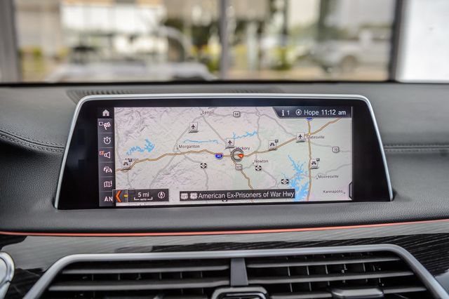Used 2019 BMW 740i w/ M Sport Package RWD image 23