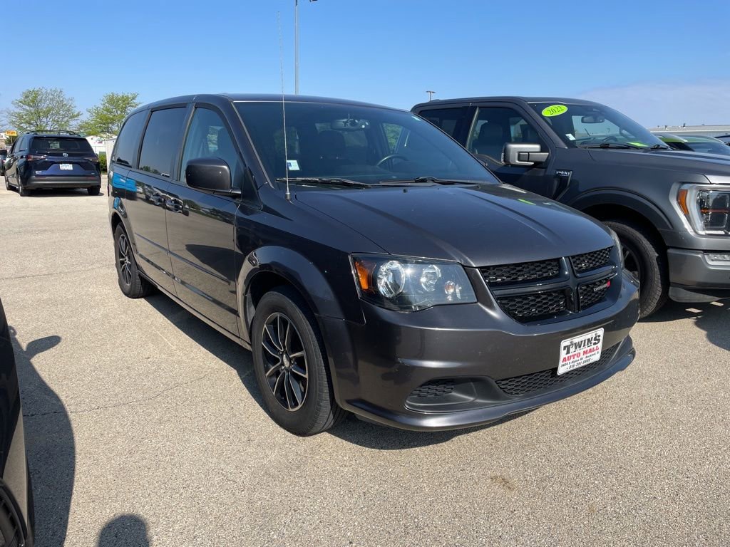 Used 2017 Dodge Grand Caravan SE