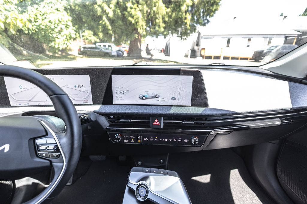 Used 2024 Kia EV6 Light AWD/4WD image 25
