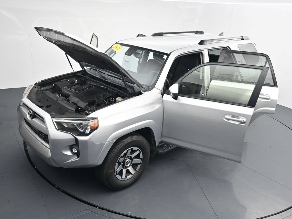 Used 2021 Toyota 4Runner TRD Off-Road AWD/4WD image 40