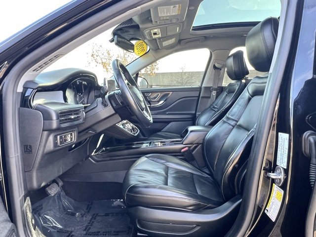 Used 2020 Lincoln Corsair FWD w/ Premium Package image 18