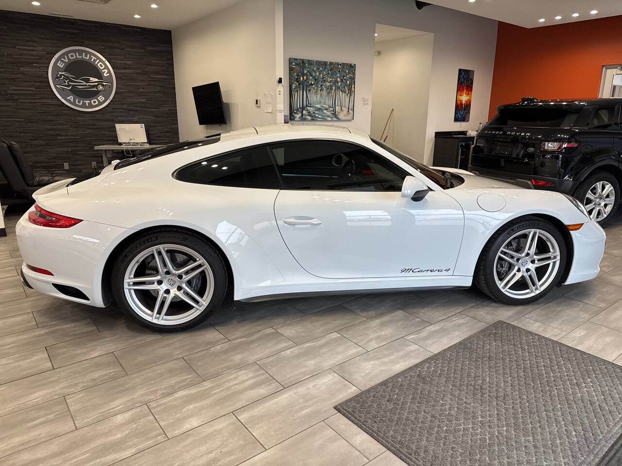 Used 2019 Porsche 911 Carrera 4 w/ Sportdesign Package image 9
