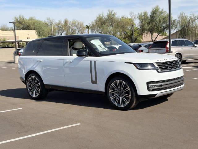 New 2026 Land Rover Range Rover Long Wheelbase SE AWD/4WD image 4