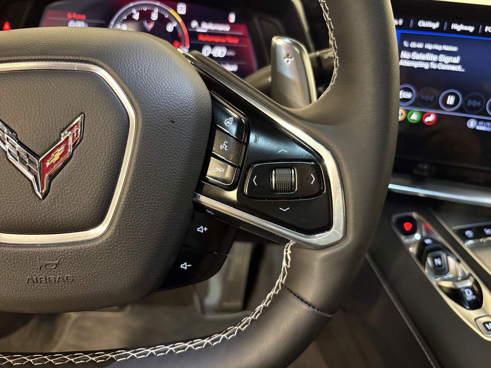 Used 2022 Chevrolet Corvette Stingray Preferred Cpe w/ Z51 Performance Package RWD image 21