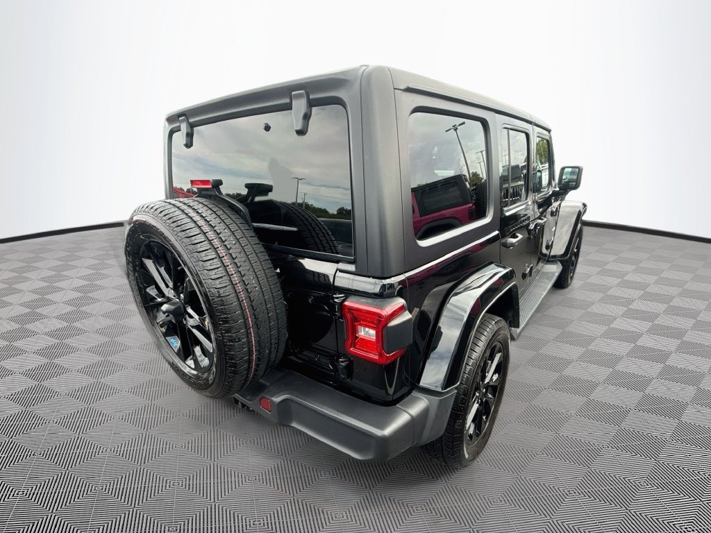Certified 2023 Jeep Wrangler Unlimited Sahara w/ Cold Weather Group AWD/4WD image 6