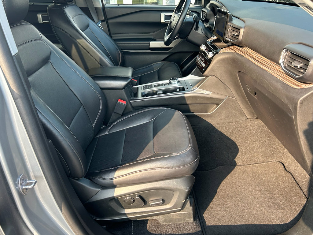 Used 2023 Ford Explorer Limited RWD image 17