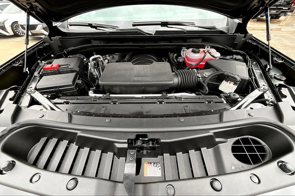 New 2026 GMC Yukon AT4 Ultimate w/ LPO, Floor Liner Package AWD/4WD image 26