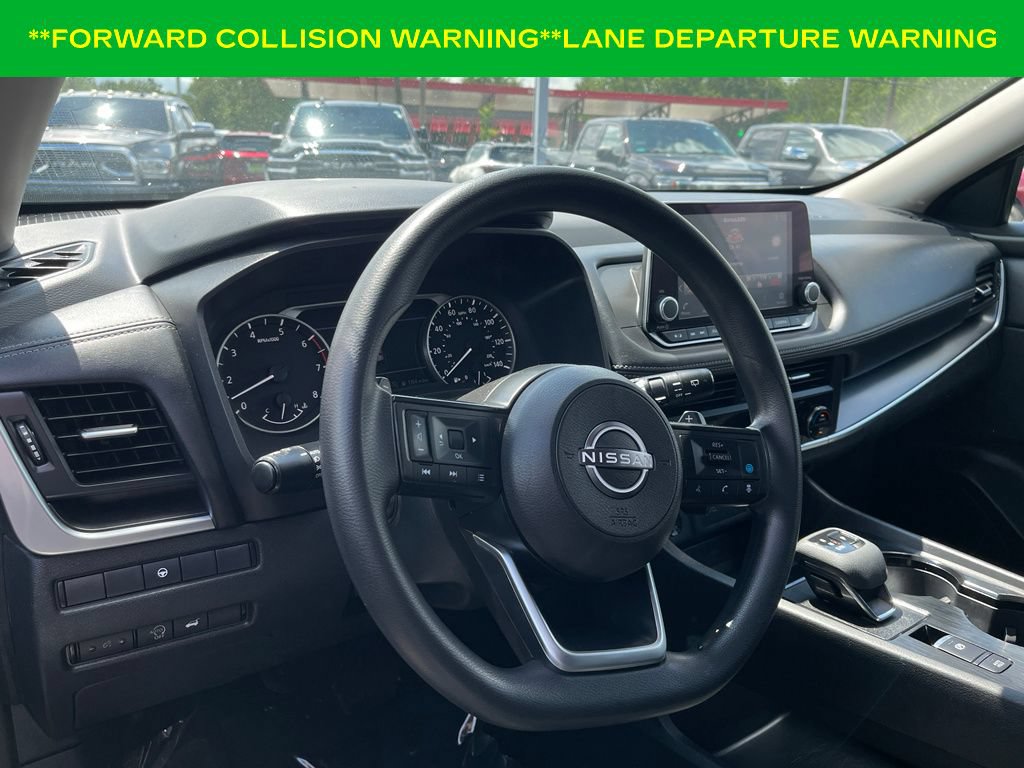 Used 2024 Nissan Rogue SV FWD image 15