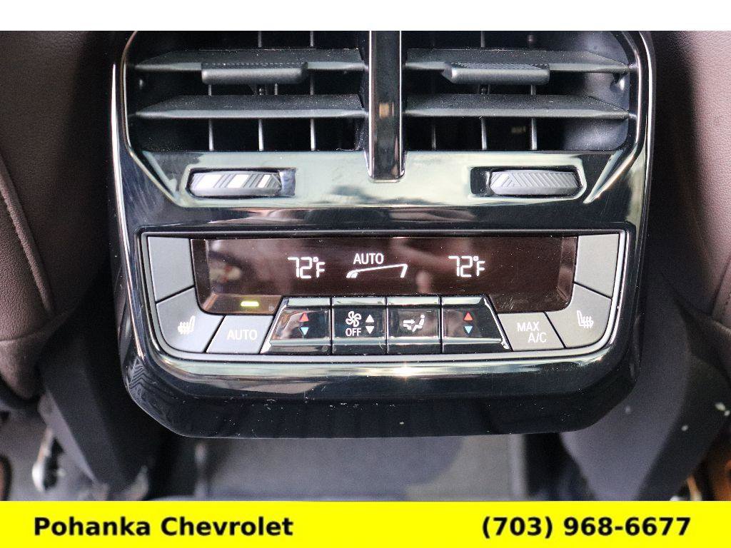 Used 2024 BMW iX xDrive50 image 25