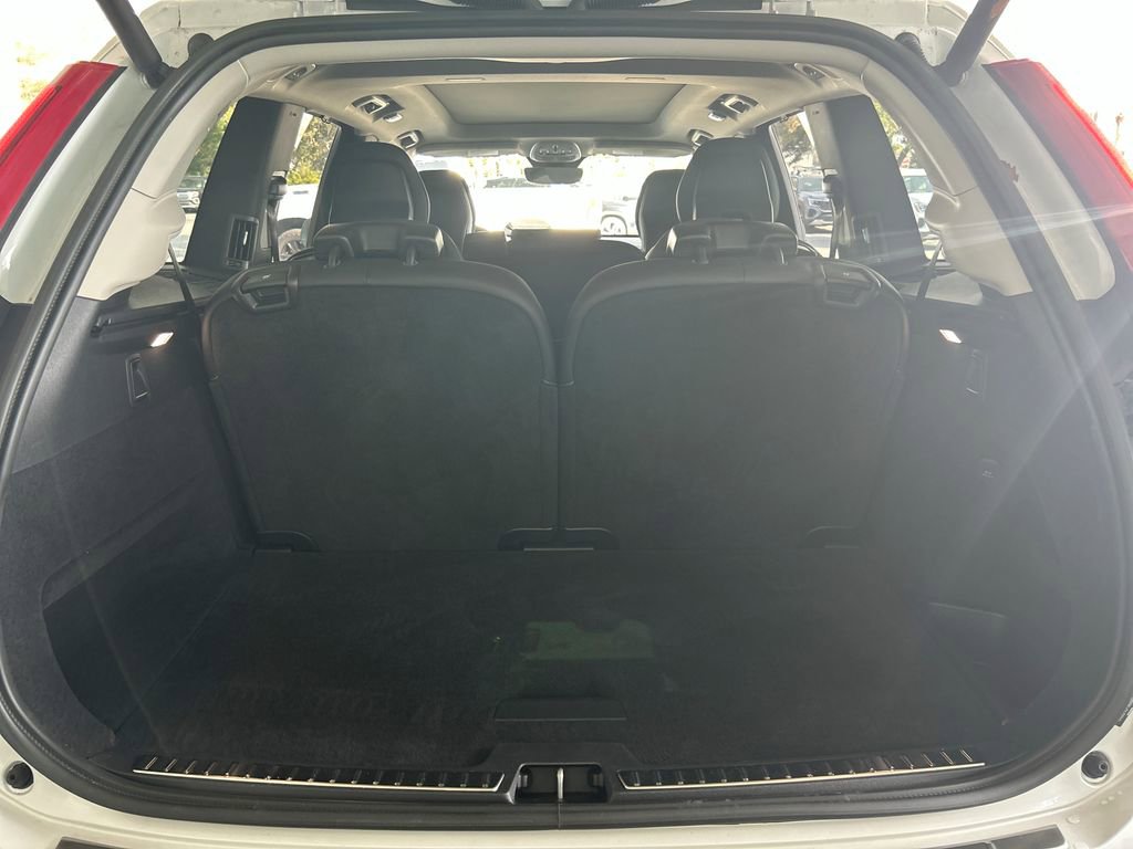 Used 2023 Volvo XC90 B6 Ultimate w/ Protection Package Premier image 47