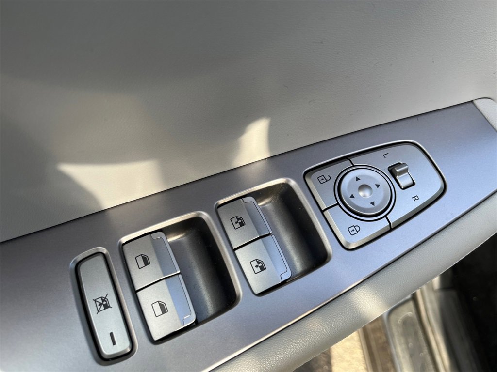 Used 2022 Hyundai Palisade SE image 9