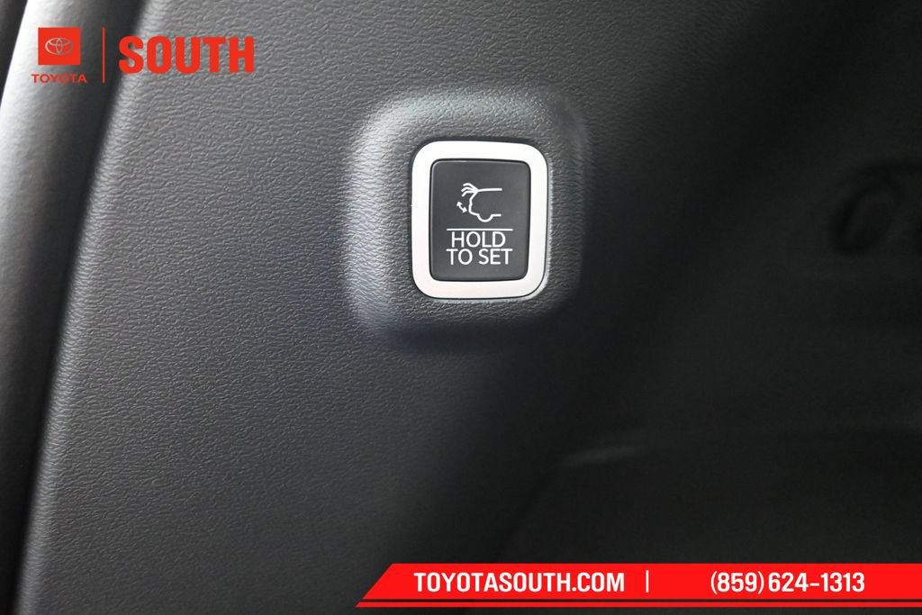 Used 2026 Jeep Cherokee Overland AWD/4WD image 35