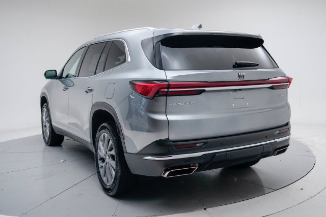 Used 2025 Buick Enclave Preferred FWD image 7