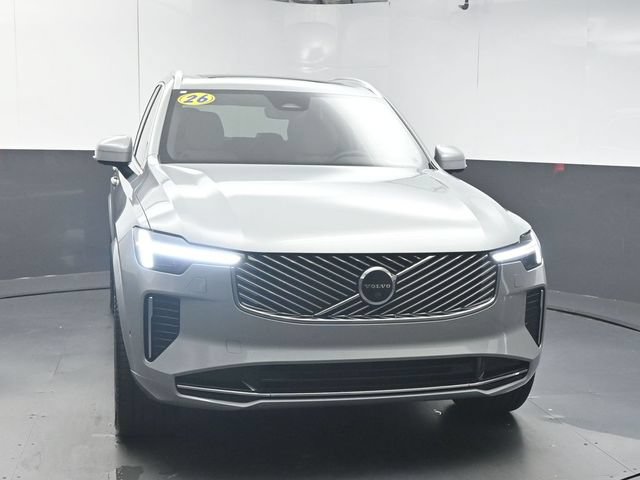 Used 2026 Volvo XC90 B6 Plus w/ Protection Package Premier AWD/4WD image 3