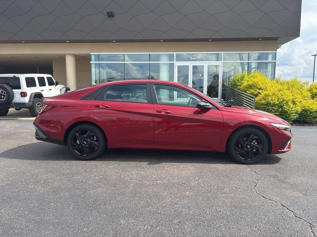 Certified 2026 Hyundai Elantra Sport FWD image 4