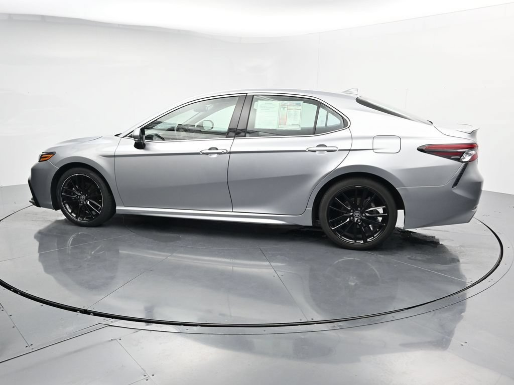 Used 2024 Toyota Camry XSE FWD image 5
