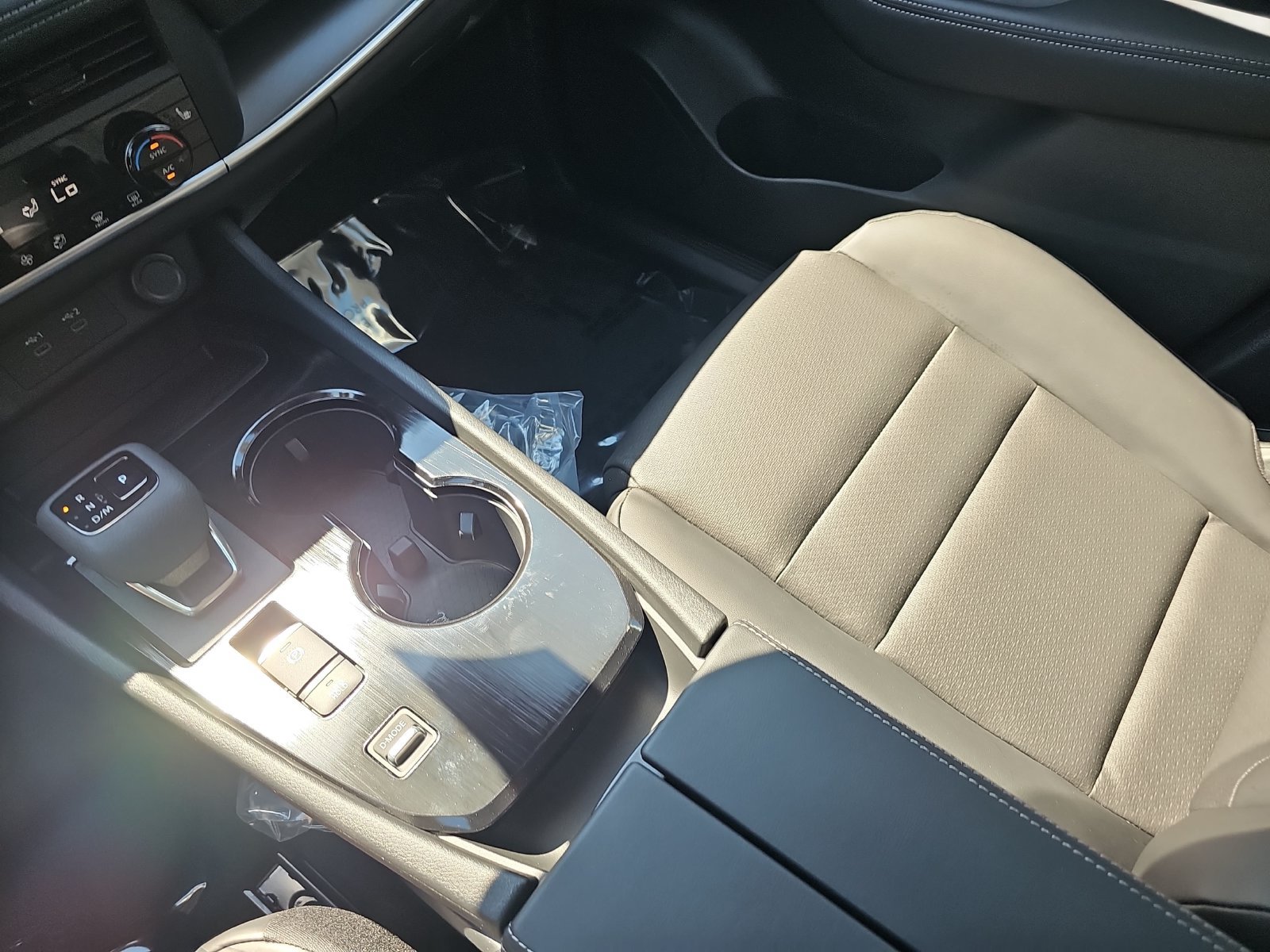 New 2027 Nissan Rogue Dark Armor FWD image 24