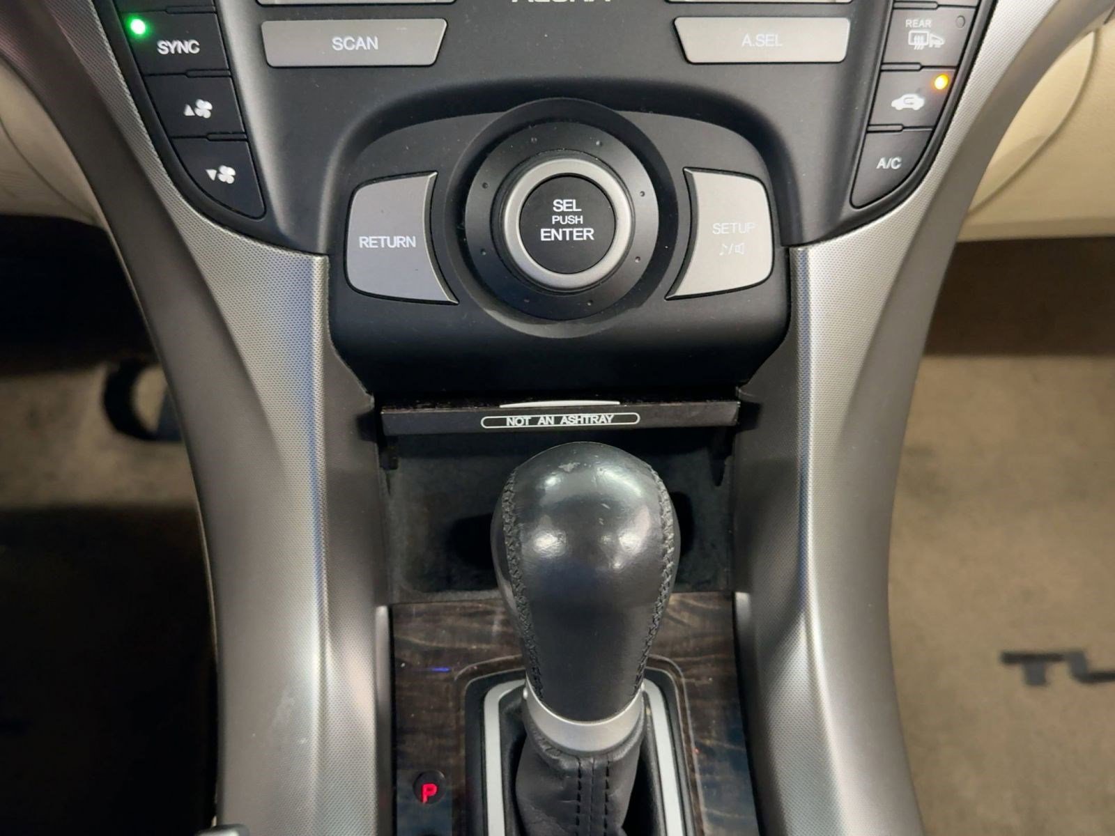 Used 2009 Acura TL image 17