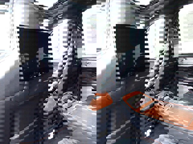 New 2025 Lincoln Navigator Black Label image 24