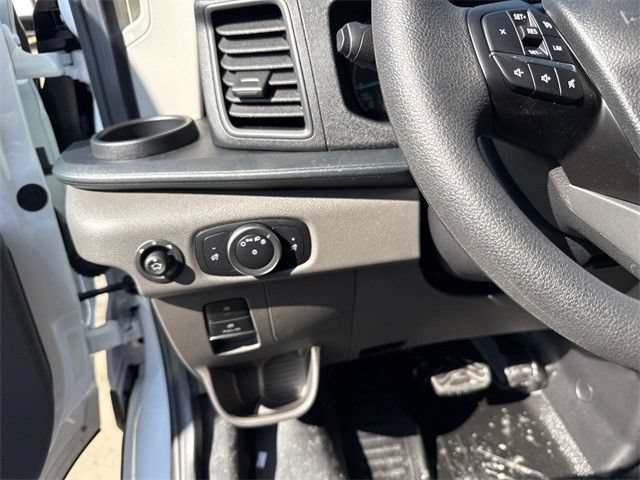 New 2025 Ford Transit 250 Low Roof RWD image 20