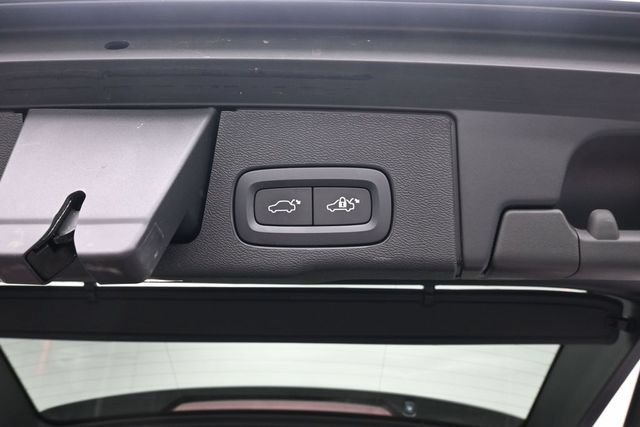 Used 2023 Volvo XC60 B5 Plus w/ Climate Package AWD/4WD image 31