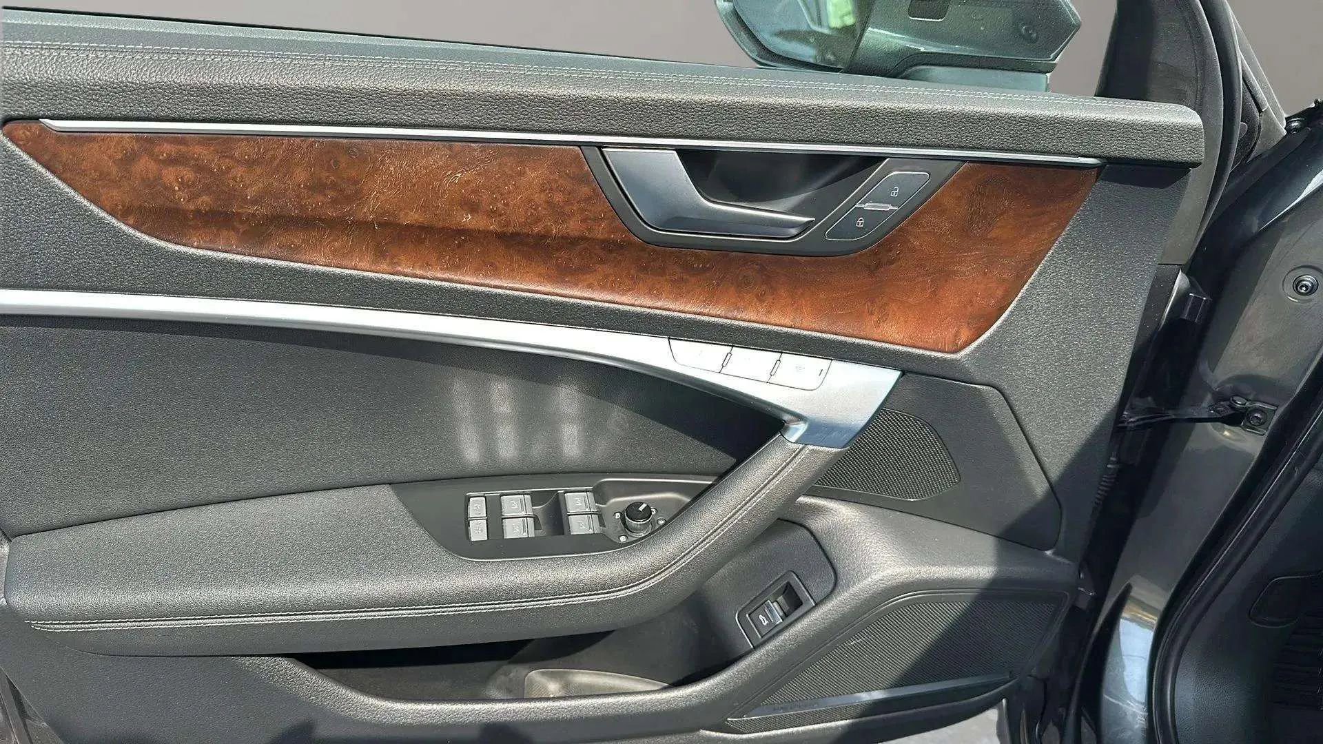 Used 2019 Audi A6 3.0T Premium Plus image 11