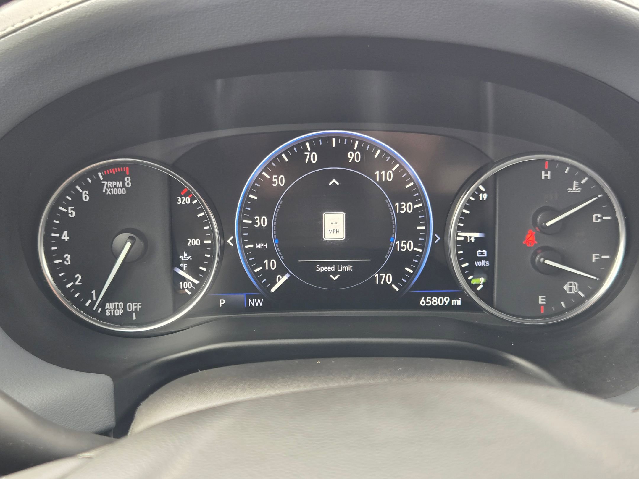 Used 2024 Buick Enclave Premium image 18