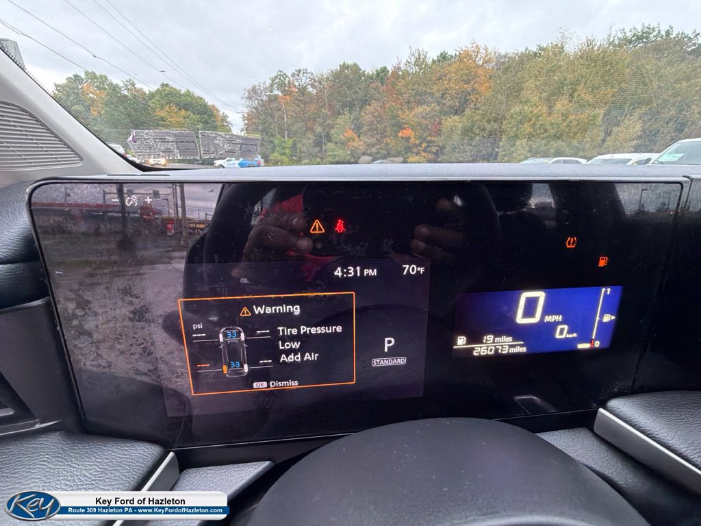 Used 2025 Nissan Kicks S AWD/4WD image 27