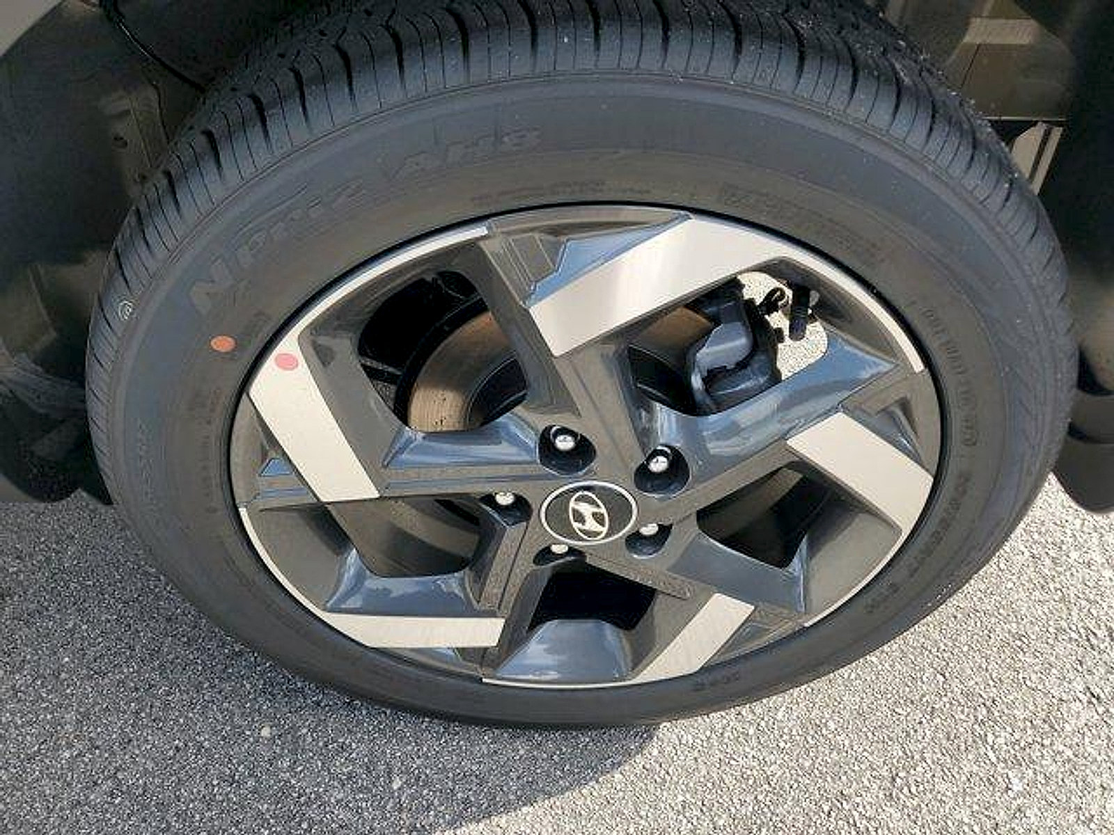 New 2026 Hyundai Venue SEL FWD image 6