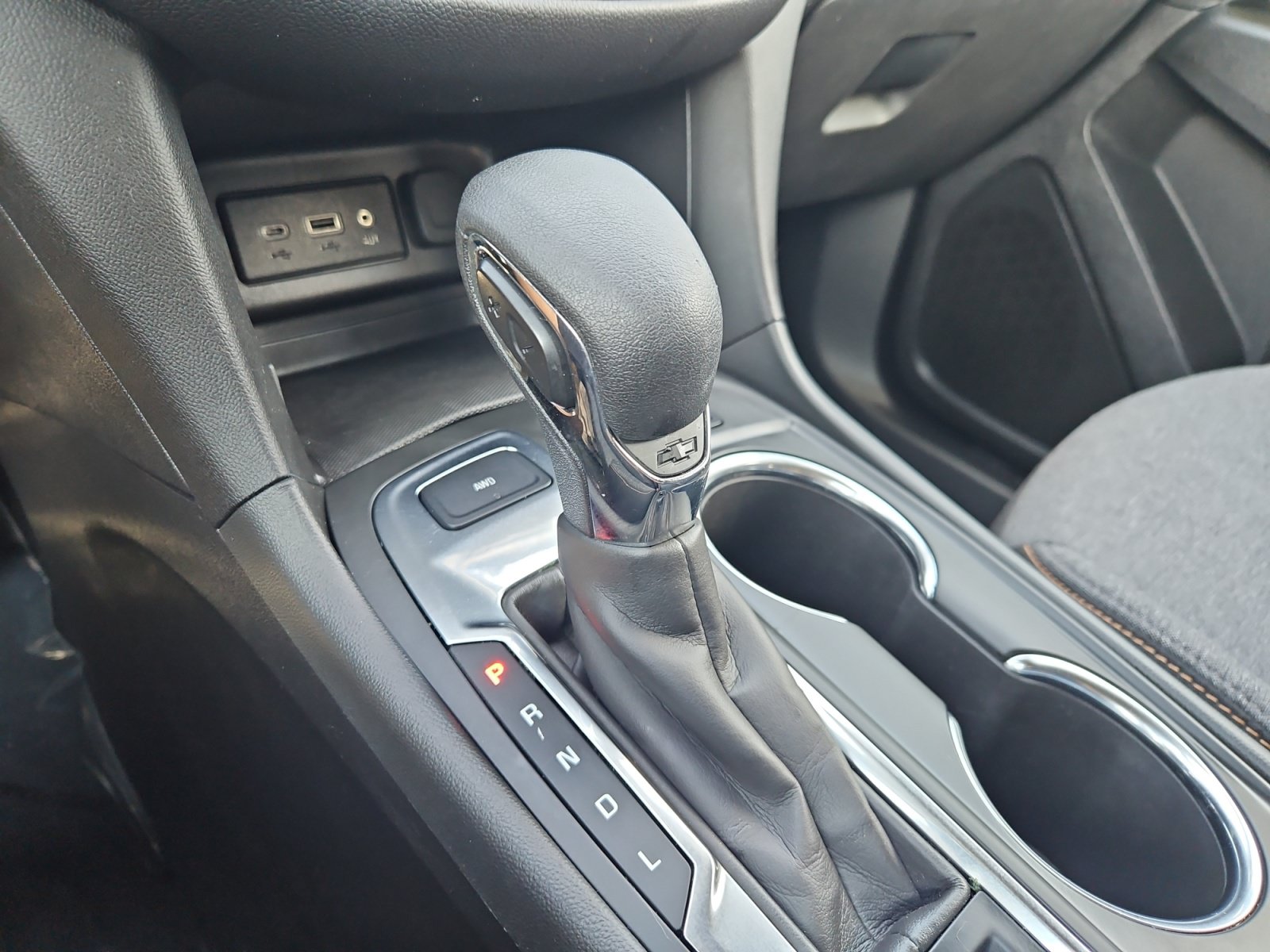 Used 2023 Chevrolet Equinox LT w/ LPO, Floor Liner Package AWD/4WD image 21