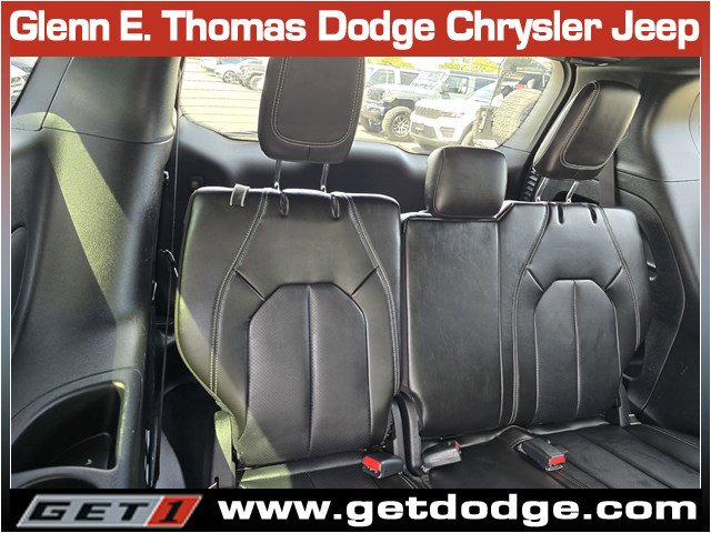 Certified 2023 Chrysler Pacifica Touring-L w/ S Appearance Package image 32