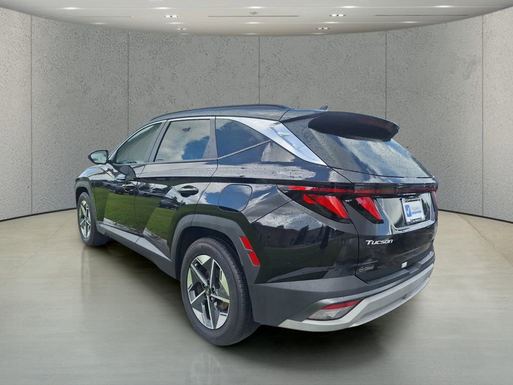 Used 2025 Hyundai Tucson SEL FWD image 3