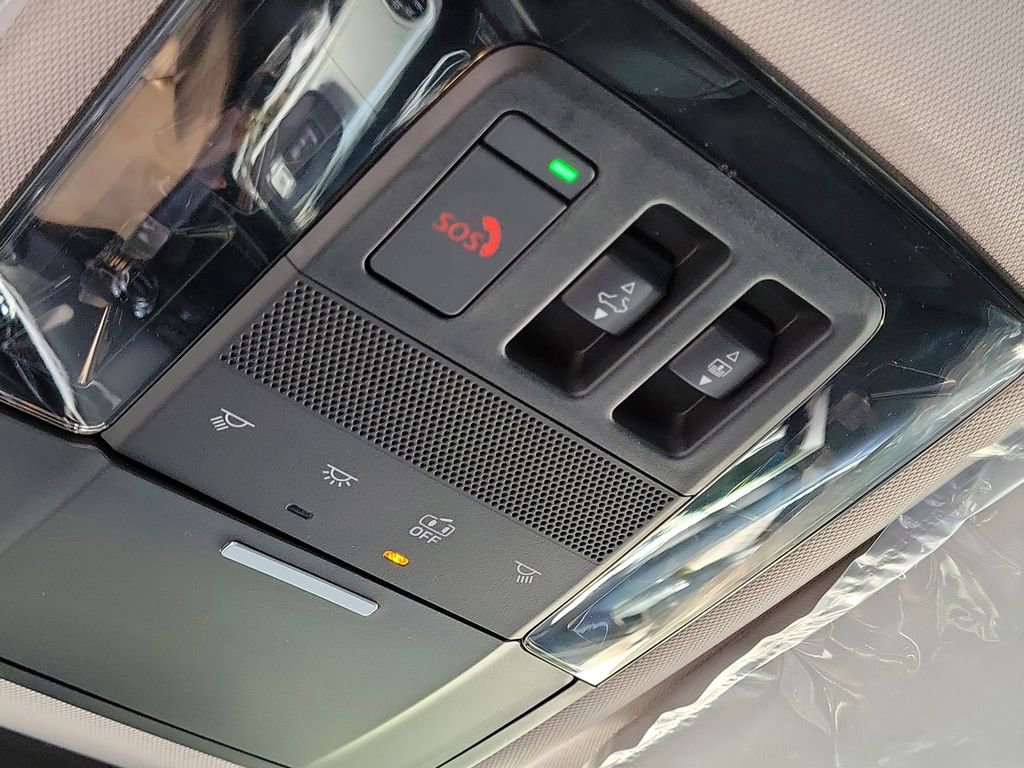 New 2025 Mitsubishi Outlander SE image 23