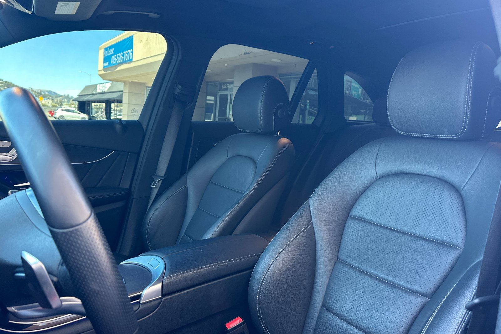 Used 2022 Mercedes-Benz GLC 300 4MATIC image 5