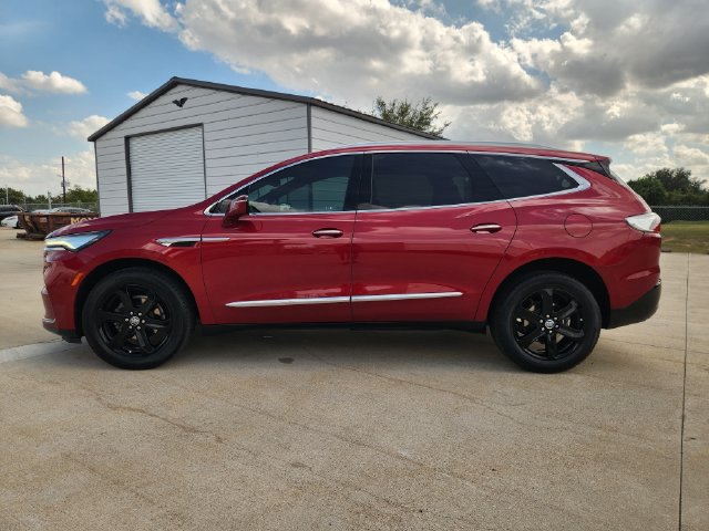 Used 2024 Buick Enclave Essence w/ Experience Buick Package FWD image 4