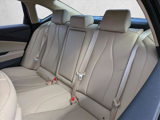 Certified 2025 Acura TLX w/ Technology Package image 15